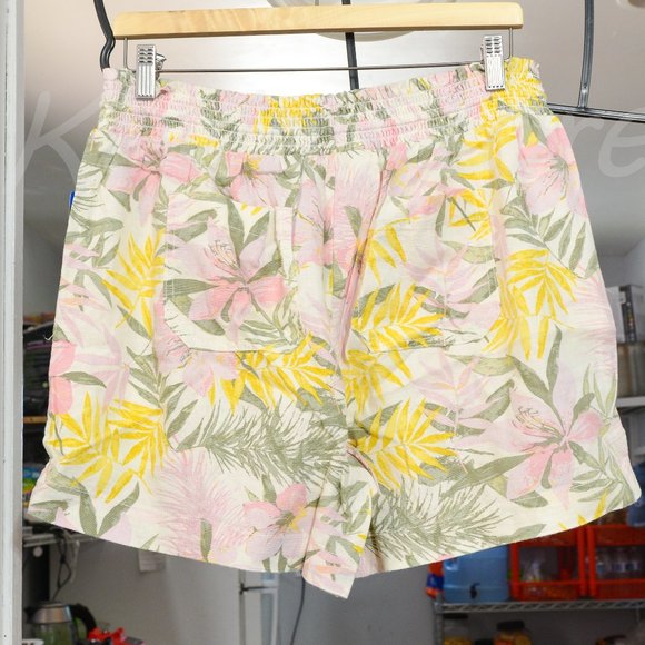 Size Large Floral‎ Briggs Ladies’ Linen Blend Short - Picture 2 of 2